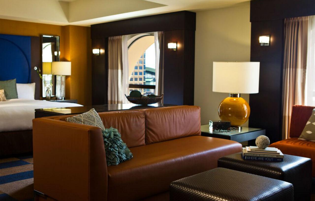 Hotel Renaissance Downtown